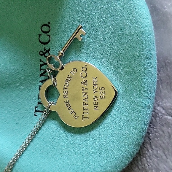 Heart Tag Key Pendant Medium 16inch - Picture 2 of 16